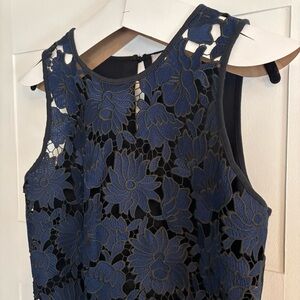 Anthropologie sleeveless floral flower cutout lace top Navy black, scoop neck